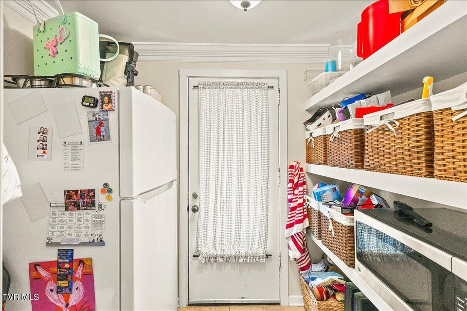 Photo #41: 802 Mountain View Circle