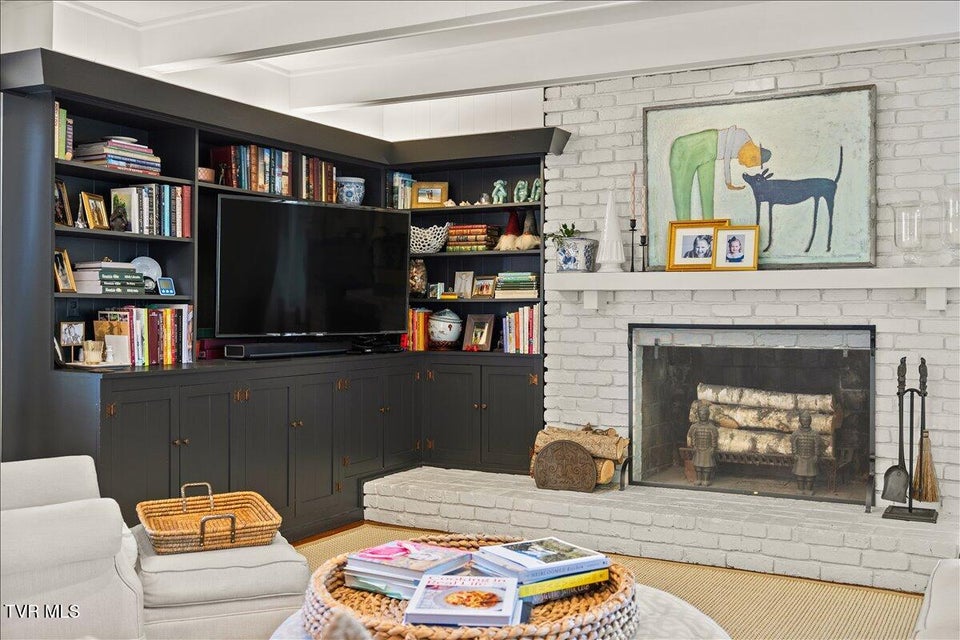 Photo #43: 802 Mountain View Circle