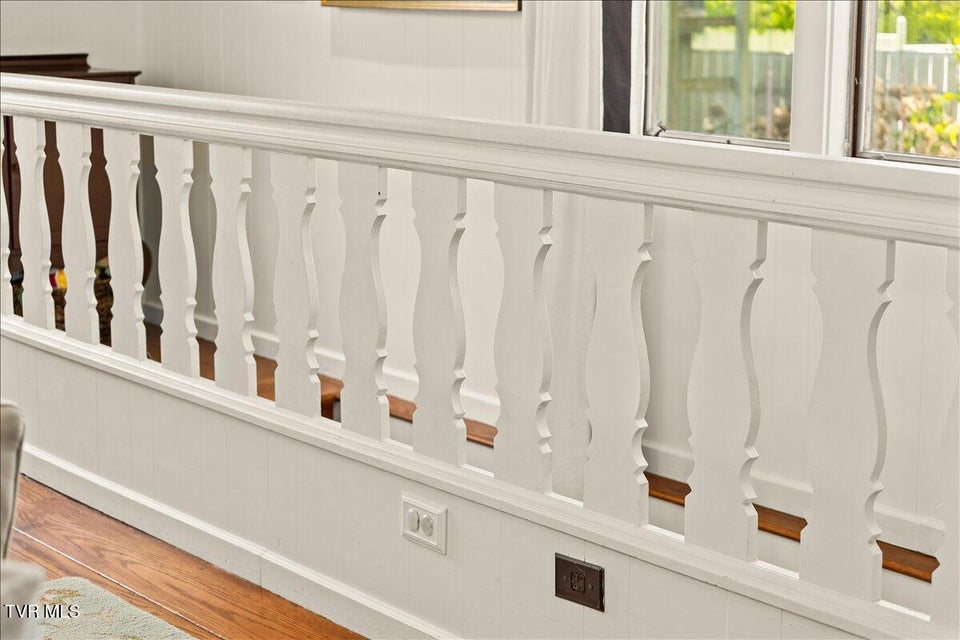 Photo #51: 802 Mountain View Circle