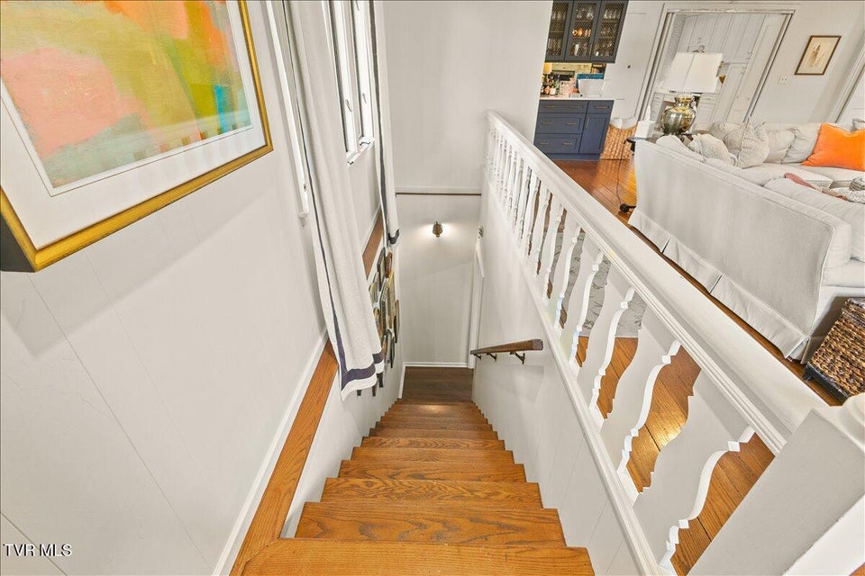 Photo #52: 802 Mountain View Circle