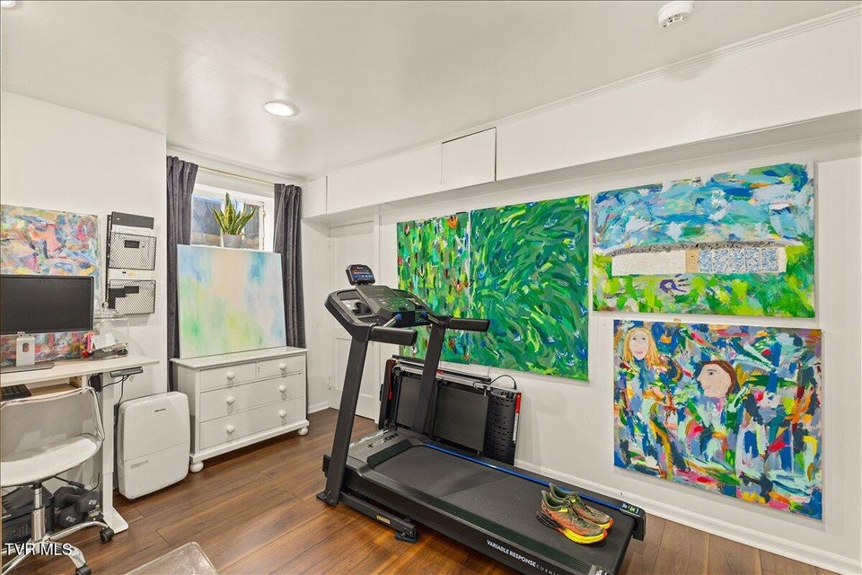 Photo #55: 802 Mountain View Circle