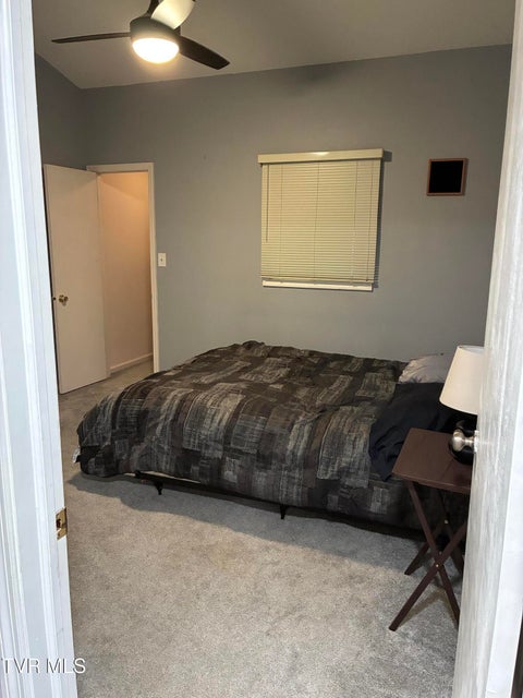 Photo #19: 1833 Presswood Road