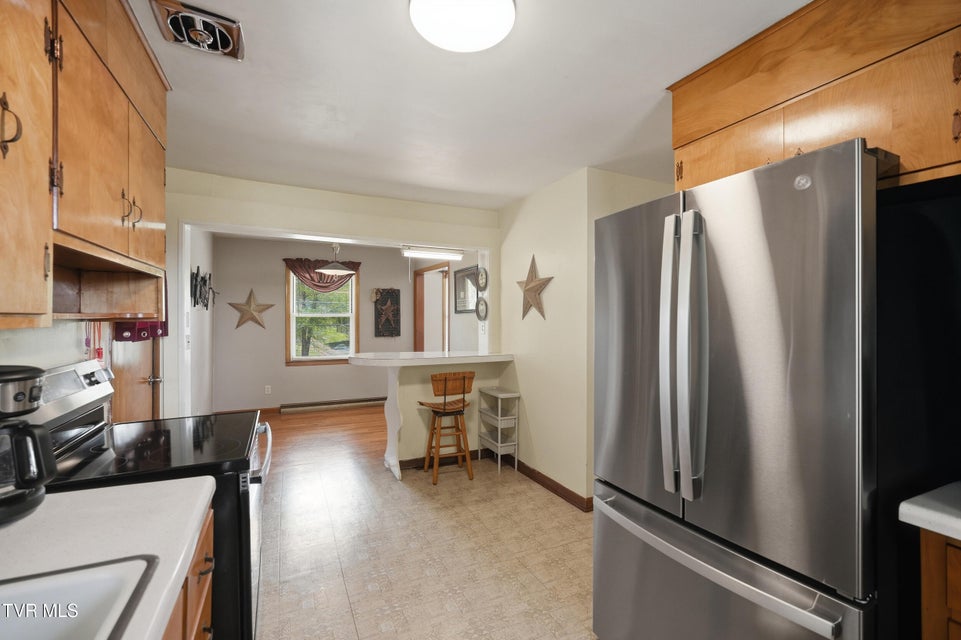 Photo #16: 26 Wh Short Street