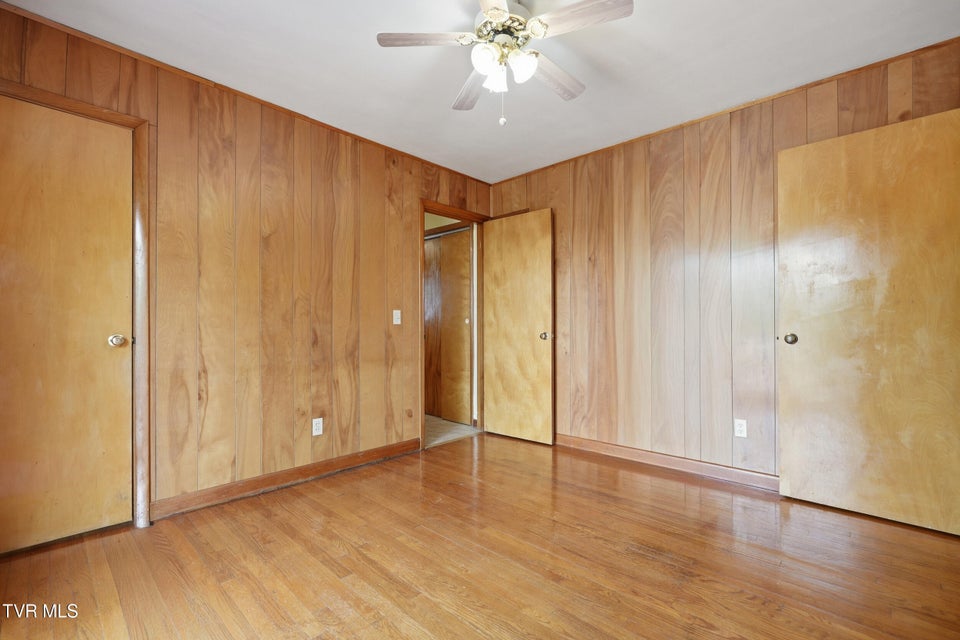 Photo #20: 26 Wh Short Street