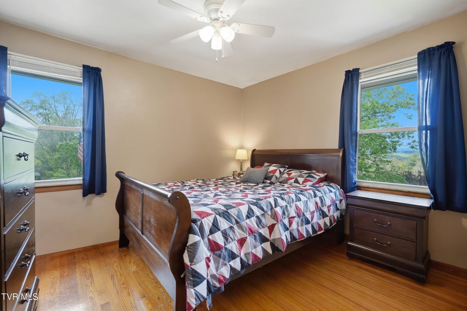 Photo #22: 26 Wh Short Street