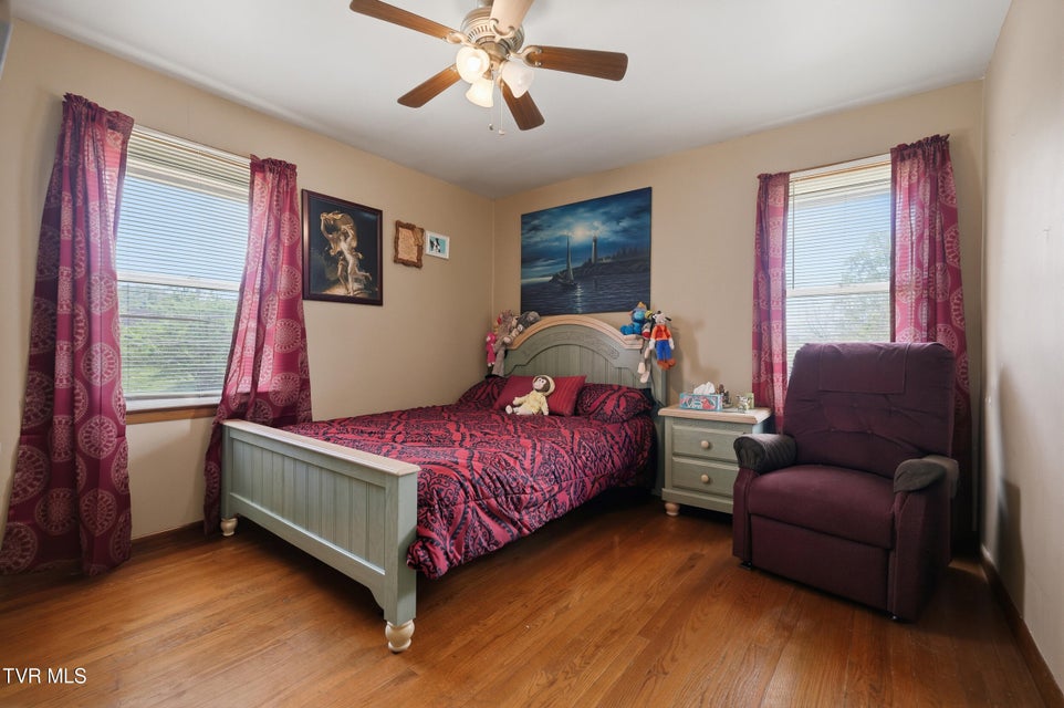 Photo #25: 26 Wh Short Street