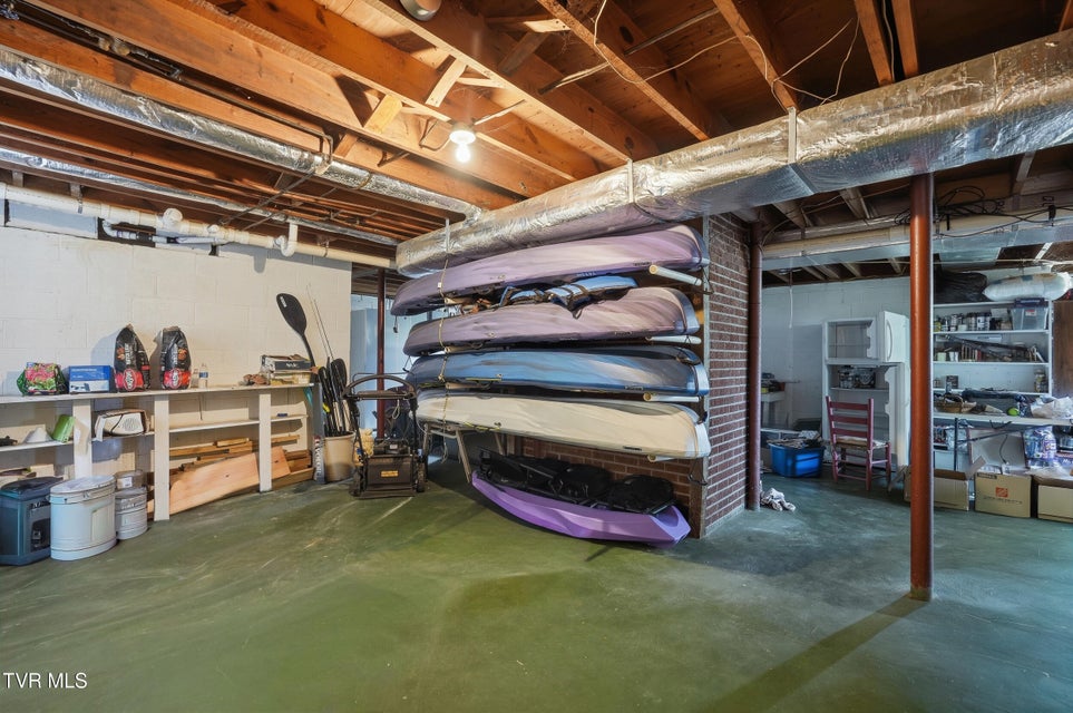 Photo #27: 26 Wh Short Street