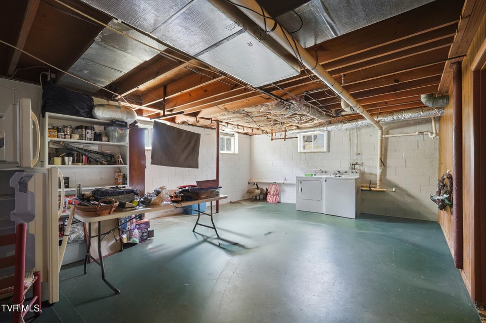 Photo #28: 26 Wh Short Street