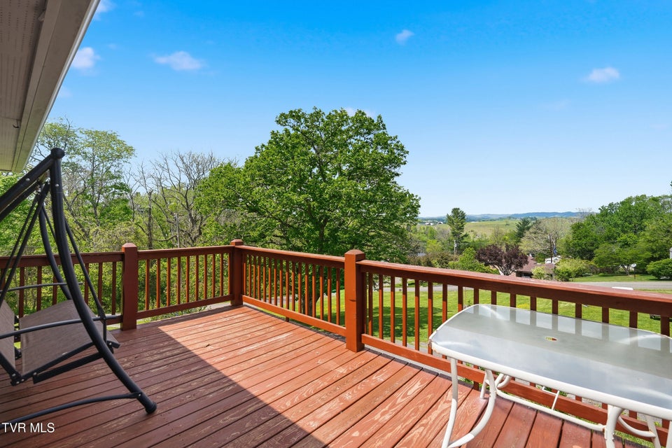 Photo #33: 26 Wh Short Street