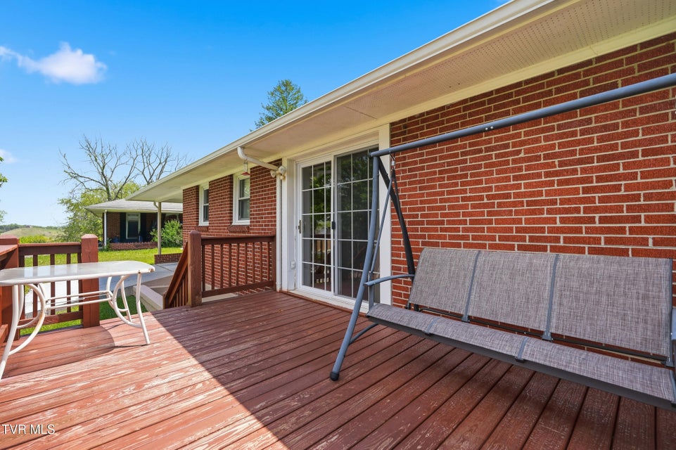 Photo #34: 26 Wh Short Street