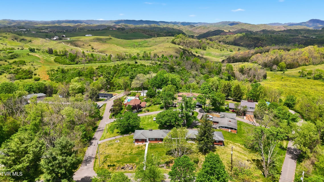 Photo #38: 26 Wh Short Street