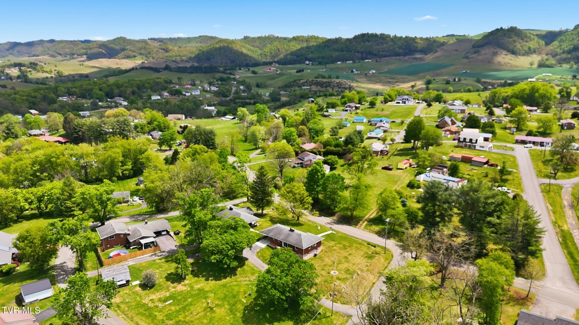 Photo #42: 26 Wh Short Street