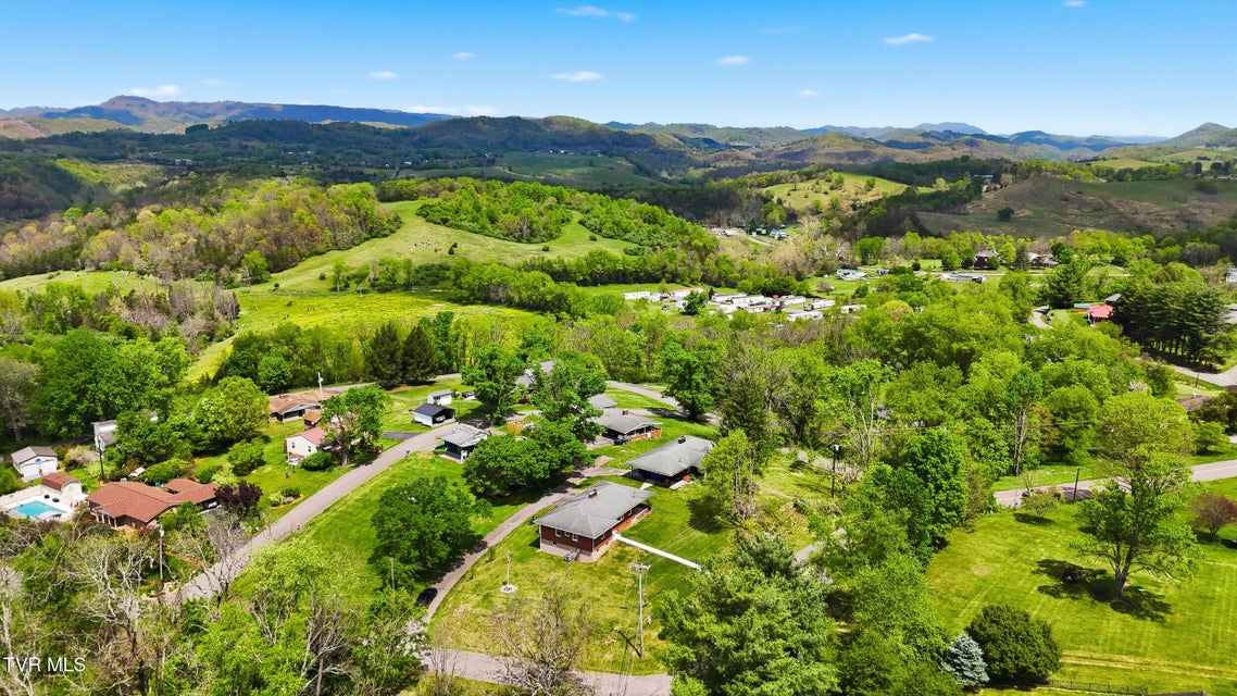 Photo #43: 26 Wh Short Street