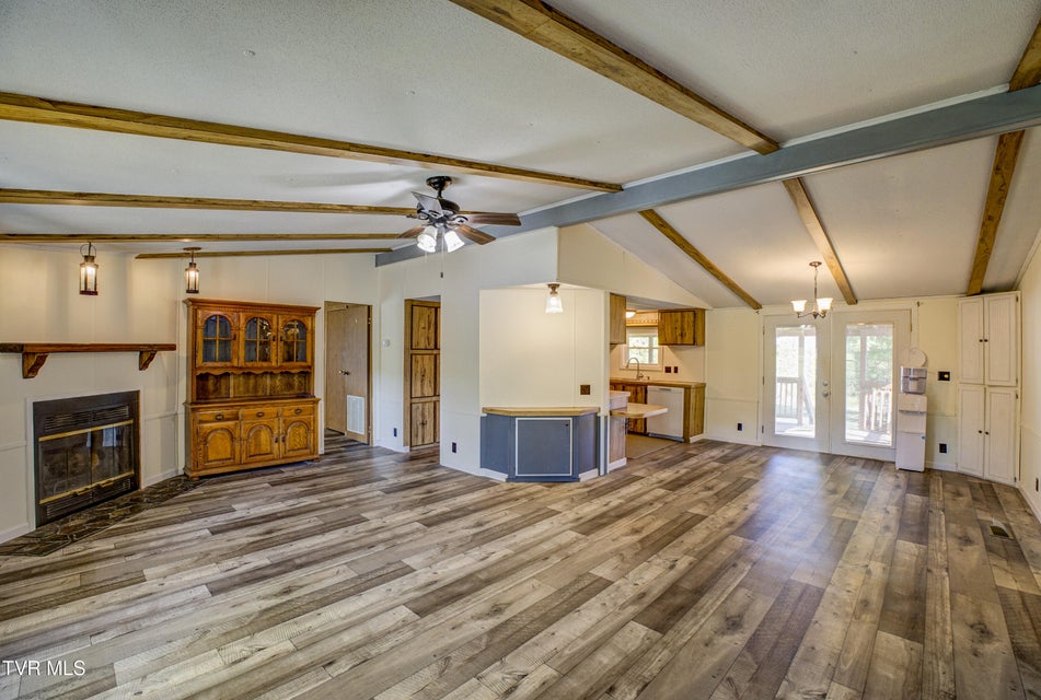 Photo #9: 475 White Sands Road