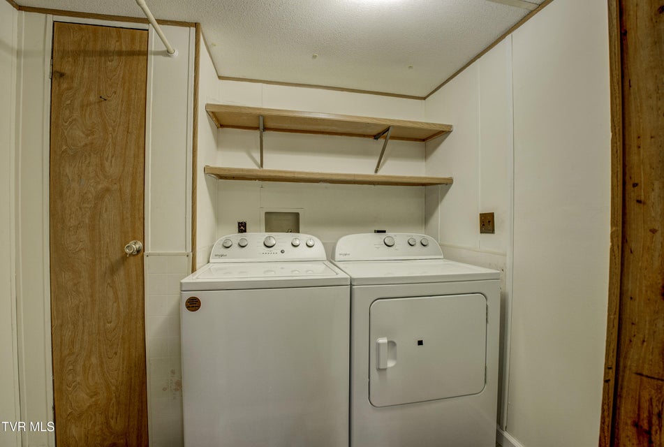 Photo #17: 475 White Sands Road