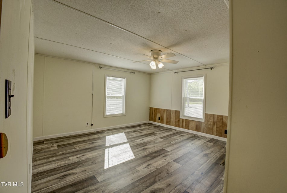 Photo #22: 475 White Sands Road