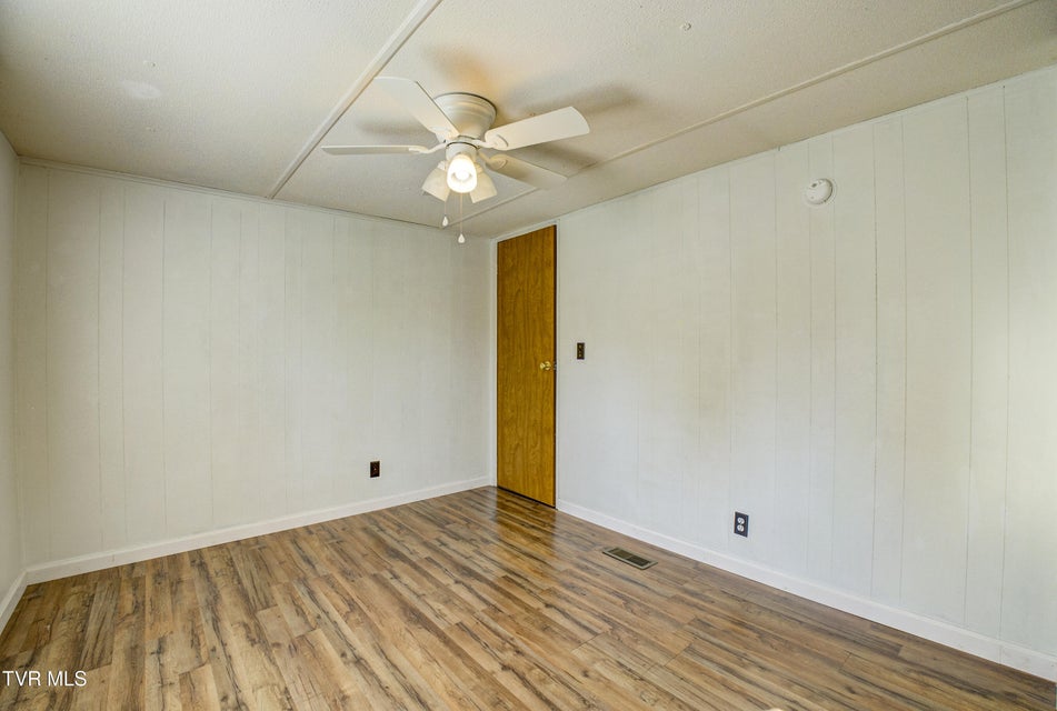 Photo #25: 475 White Sands Road