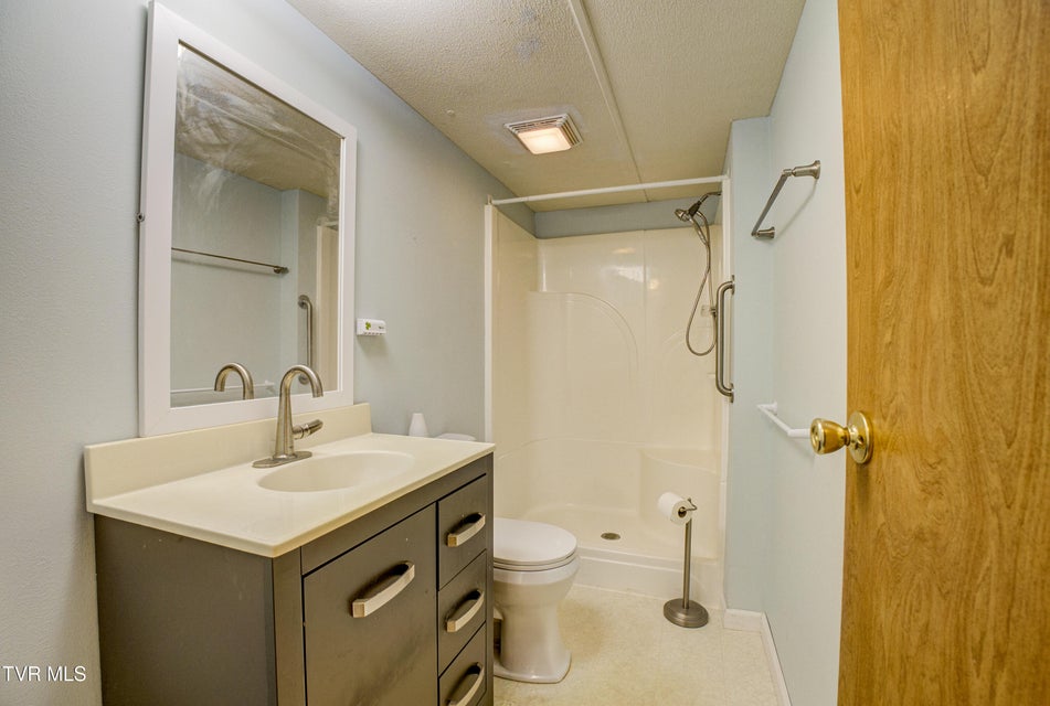 Photo #27: 475 White Sands Road