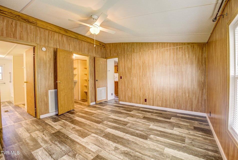 Photo #30: 475 White Sands Road