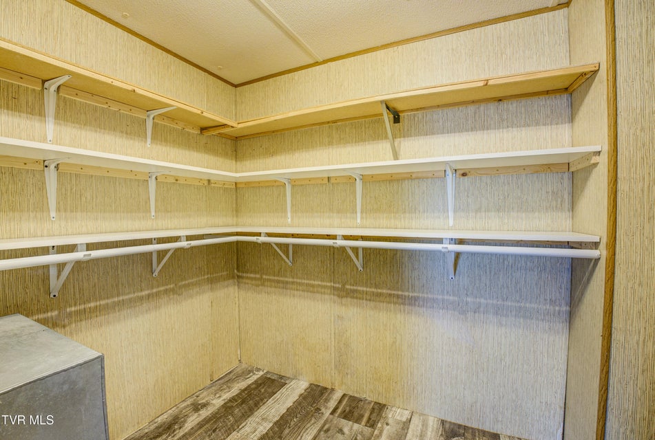 Photo #32: 475 White Sands Road