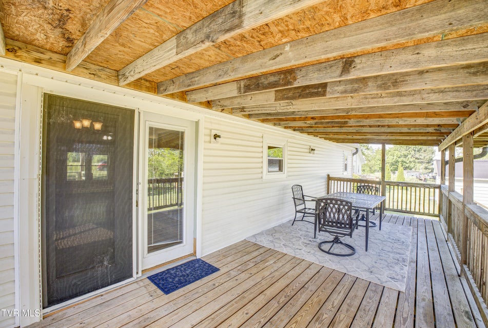 Photo #37: 475 White Sands Road