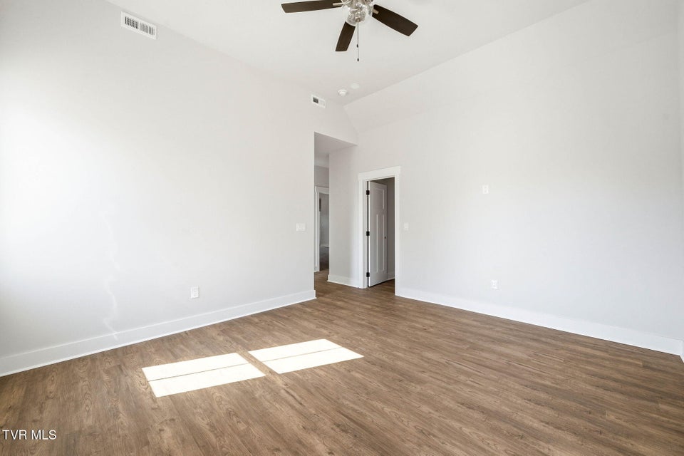 Photo #8: 287 Old Island Trail