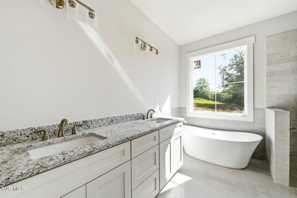 Photo #9: 287 Old Island Trail