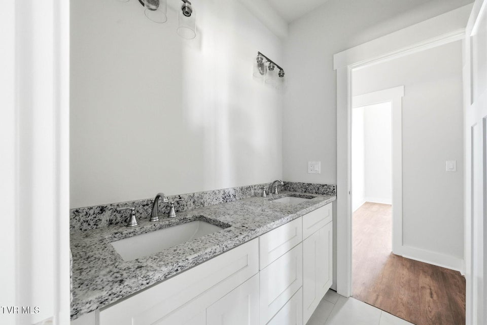 Photo #17: 287 Old Island Trail