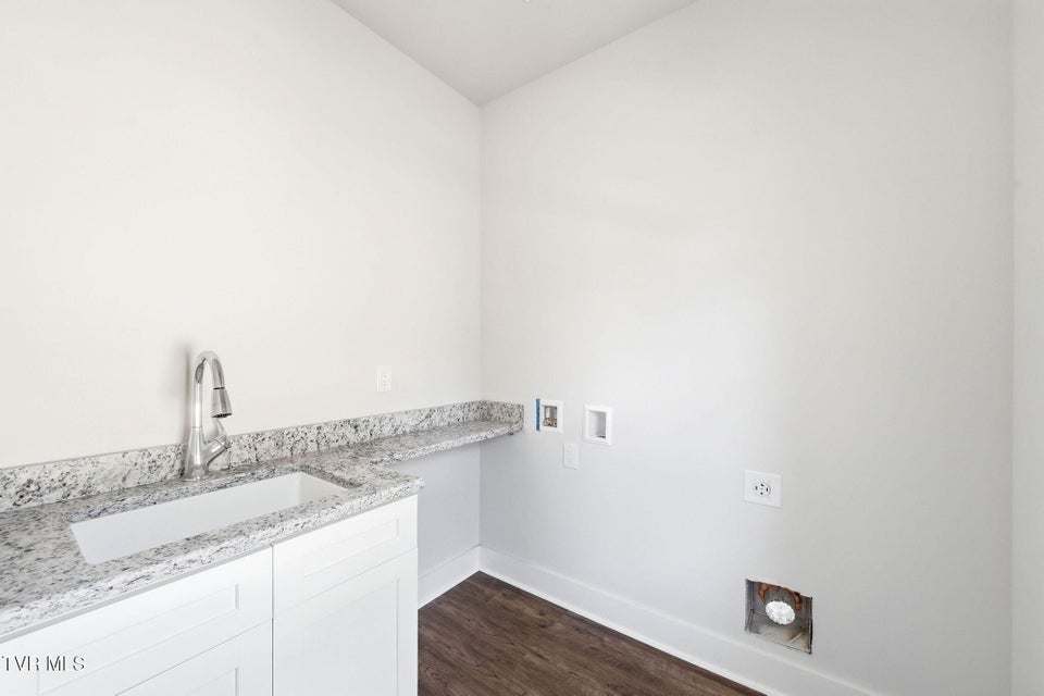 Photo #18: 287 Old Island Trail