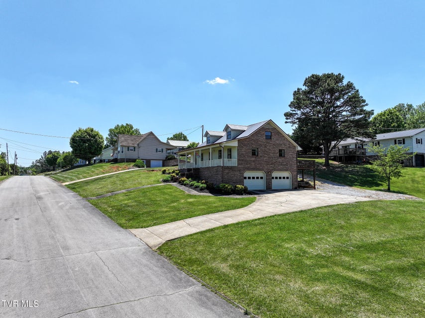 Photo #52: 275 Hills Drive