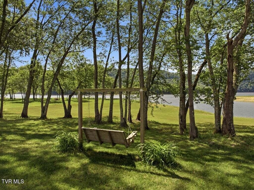 Photo #3: 220 Misty View Circle