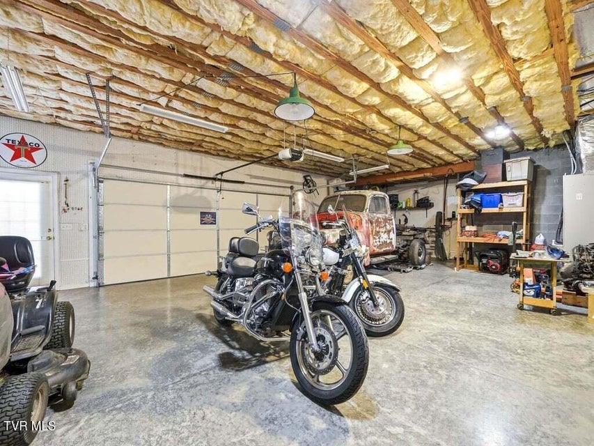 Photo #51: 220 Misty View Circle