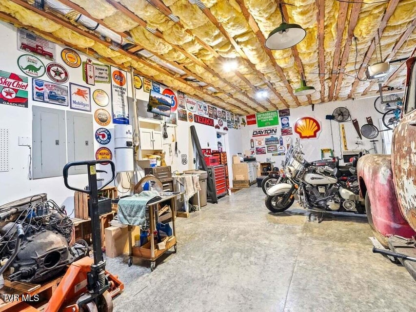 Photo #52: 220 Misty View Circle