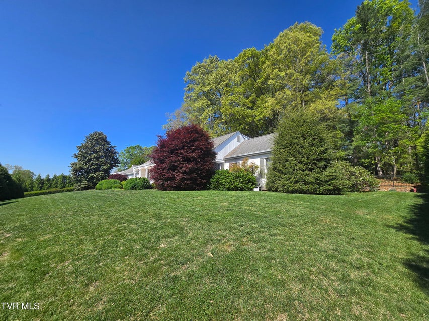 Photo #6: 570 Valley Drive