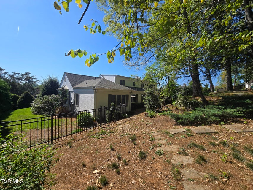 Photo #13: 570 Valley Drive