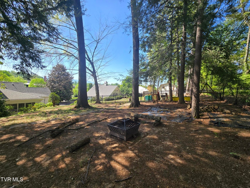 Photo #16: 570 Valley Drive