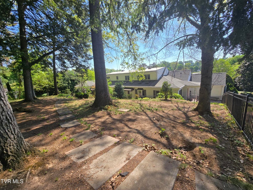 Photo #17: 570 Valley Drive