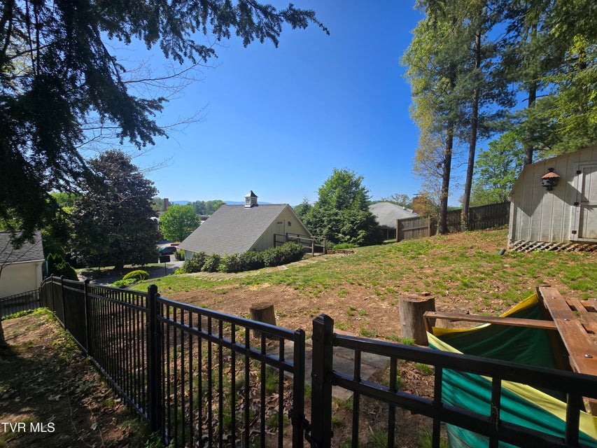 Photo #18: 570 Valley Drive