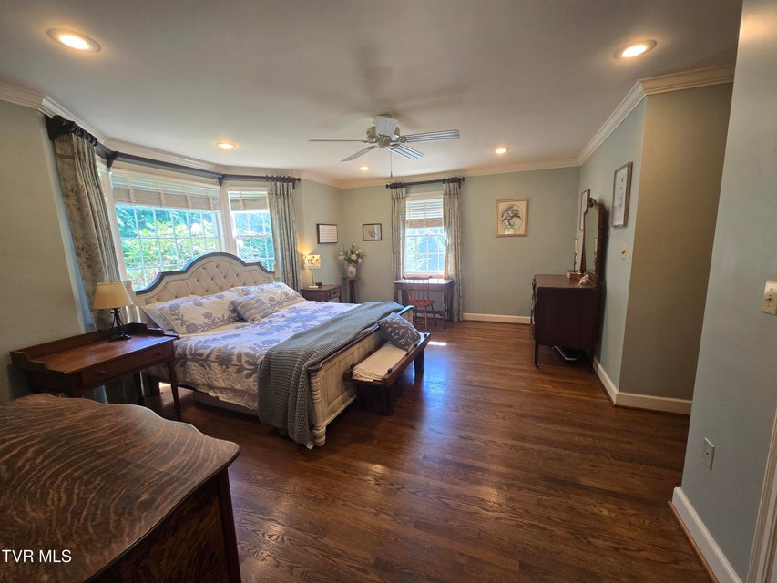 Photo #50: 570 Valley Drive