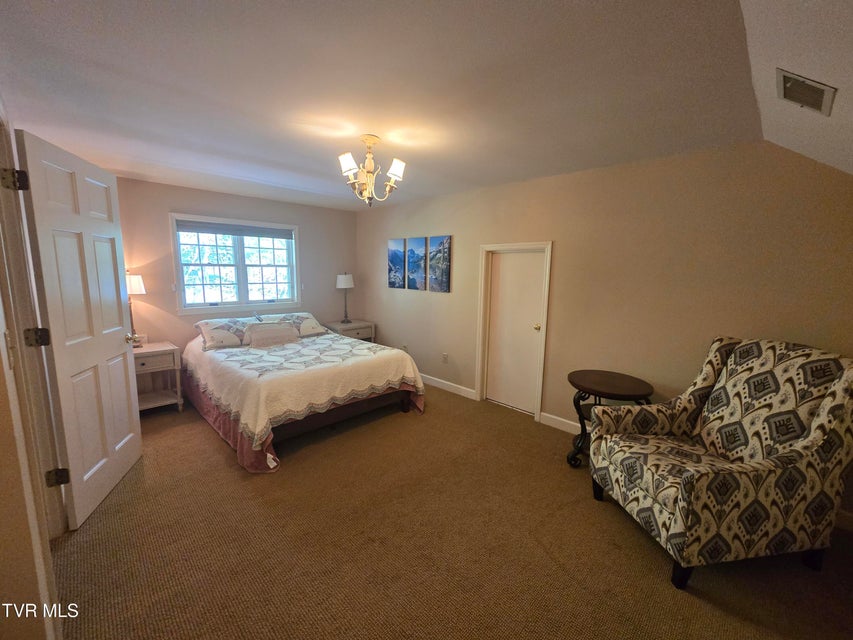 Photo #56: 570 Valley Drive