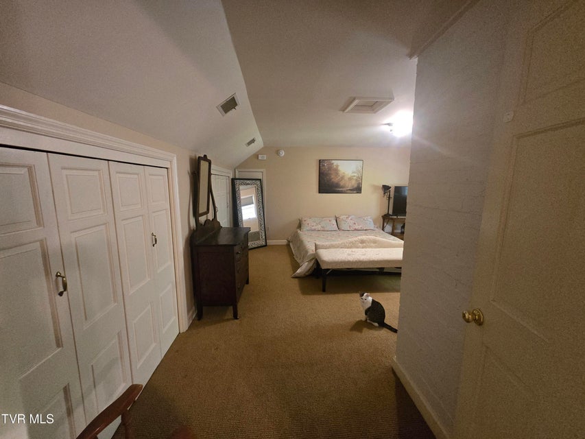 Photo #58: 570 Valley Drive