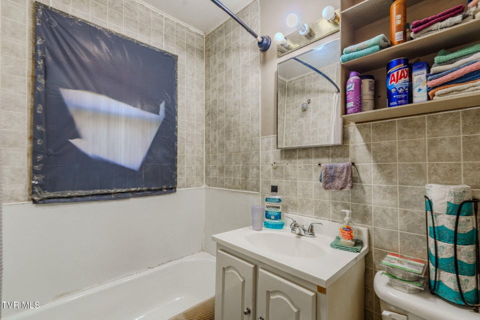 Photo #16: 190 Debusk Road