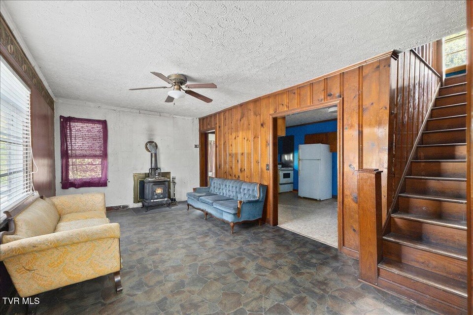 Photo #9: 143 Mustang Street