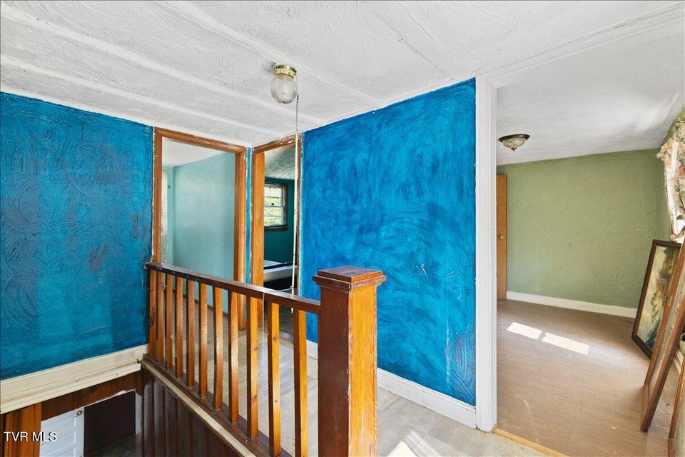 Photo #17: 143 Mustang Street