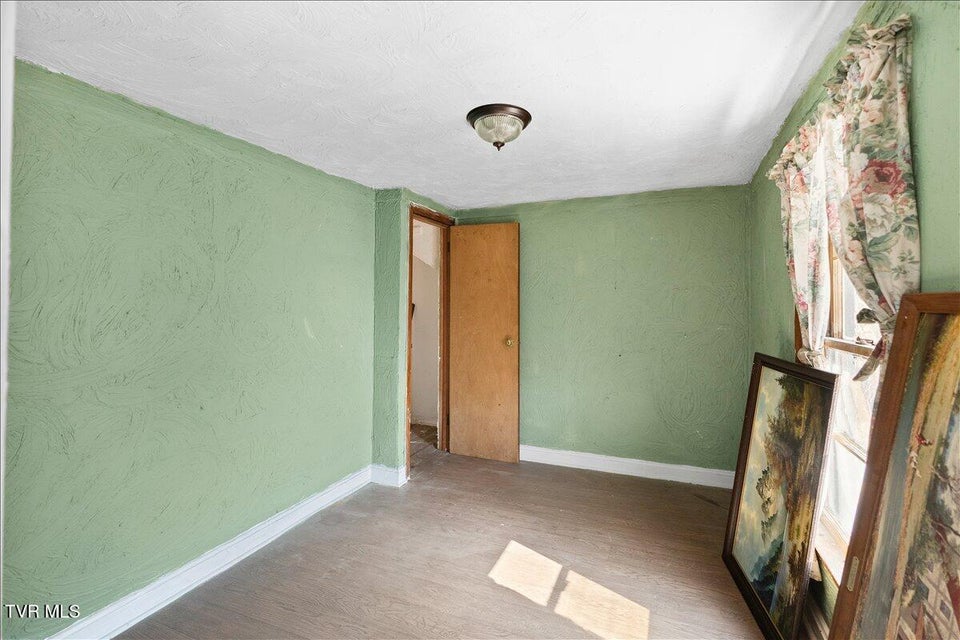 Photo #18: 143 Mustang Street