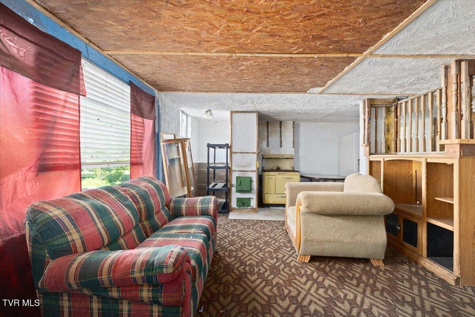 Photo #24: 143 Mustang Street