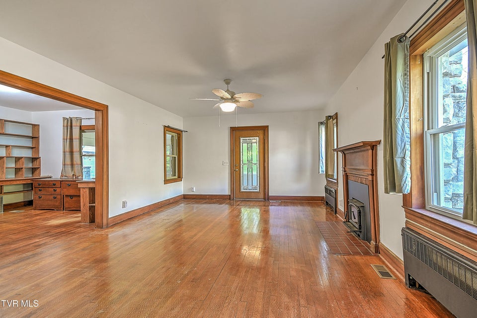 Photo #4: 303 Tennessee 143 