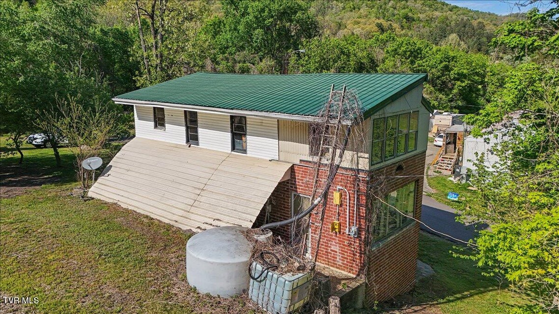 Photo #34: 143 Mustang Street