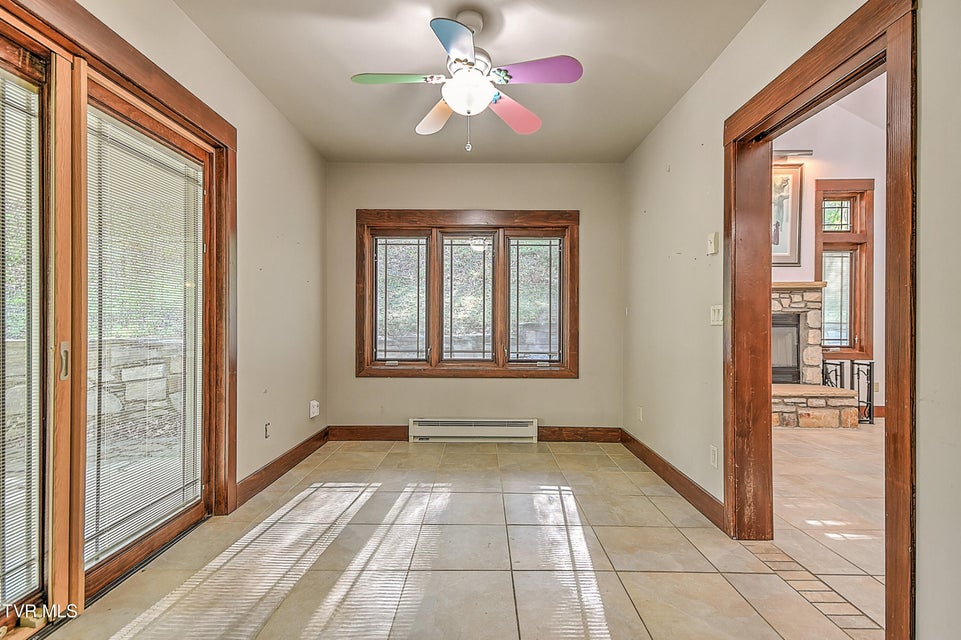 Photo #17: 303 Tennessee 143 