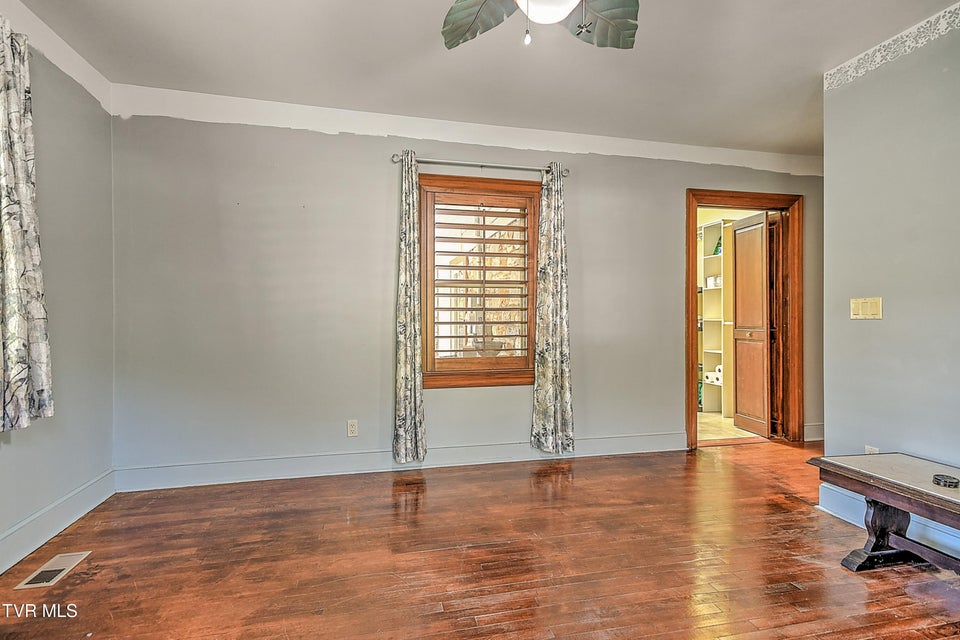 Photo #23: 303 Tennessee 143 